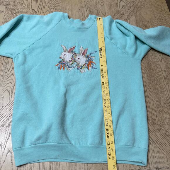 VTG Fruit of the Loom Large Teal Cross Stitch Bunny Sweatshirt Vintage - Picture 6 of 10